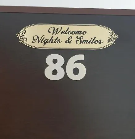 Passion By Nights & Smiles アパート *
